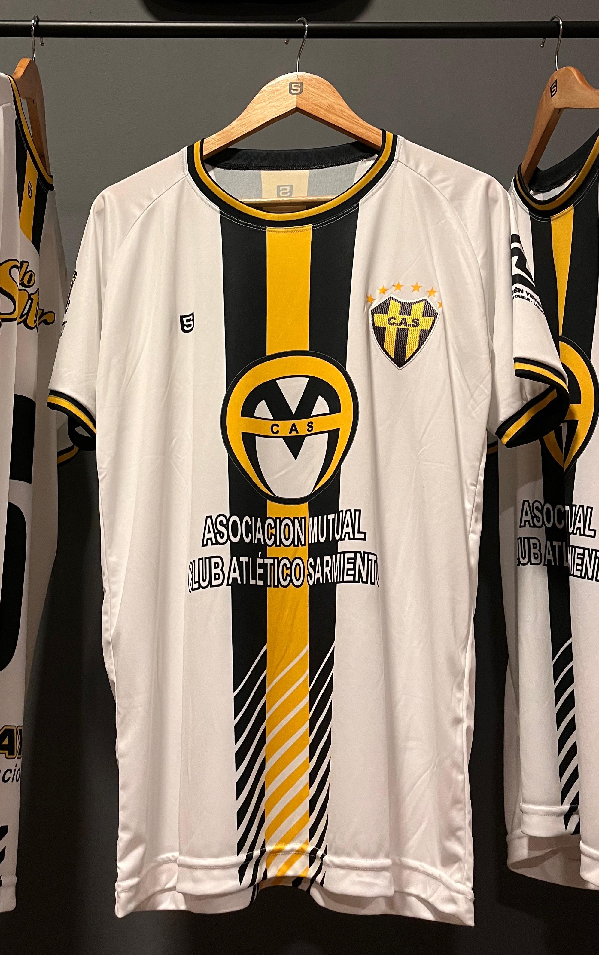 Camiseta Alternativa